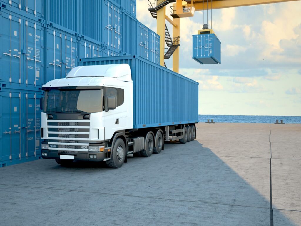 Empresa de transporte terrestre o transporte por carretera. Macias Cargo, desde 1996. Soluciones logisticas. Almacen y transporte en Valencia y Manises. Spain.